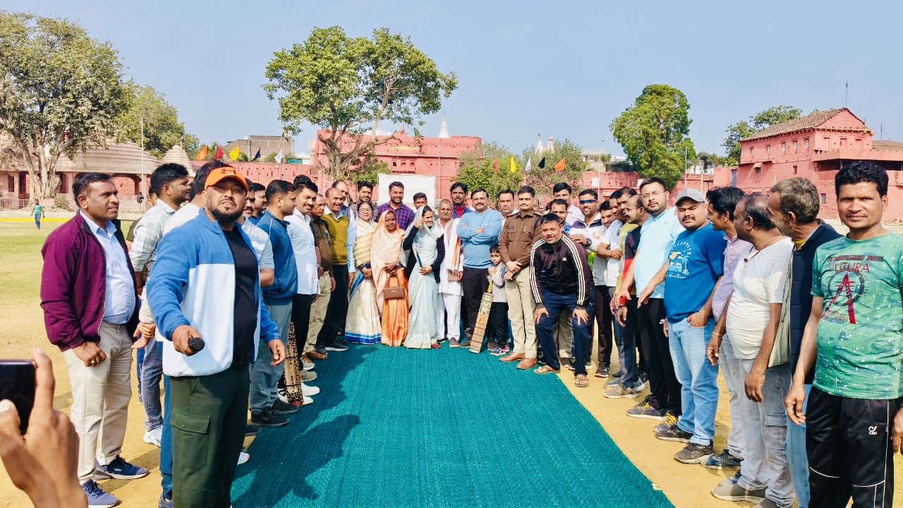 पत्रकार इलेवन ने पुलिस इलेवन को 6 विकेट से हराकर दर्ज की शानदार जीत