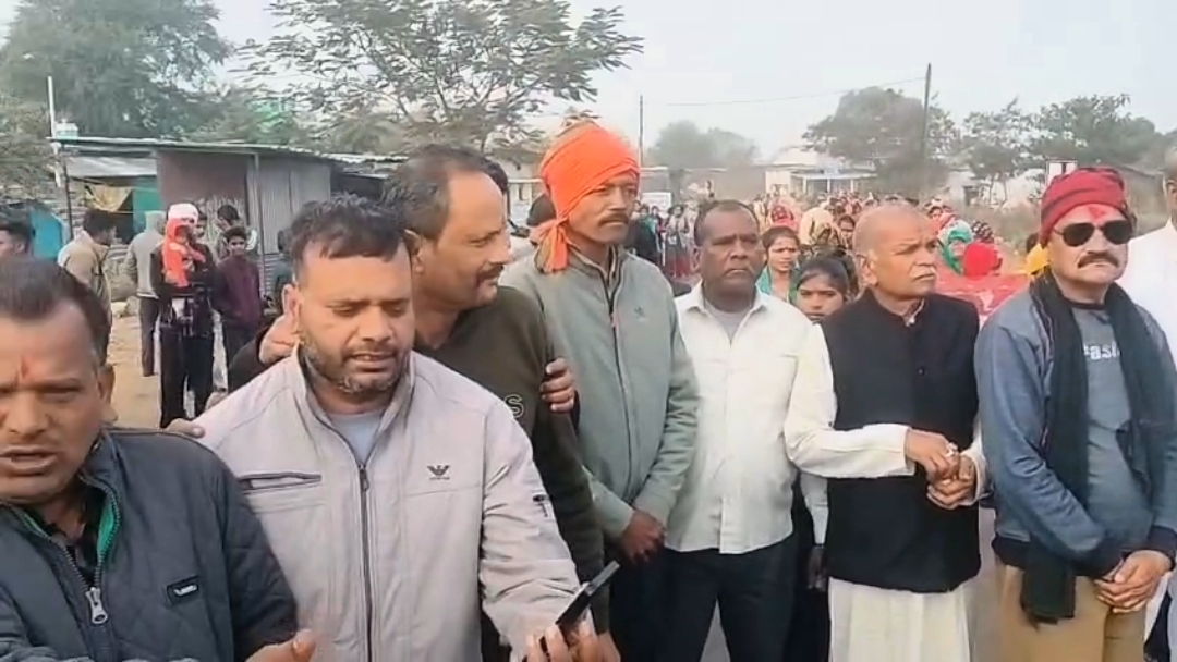 सहजपुर में श्रद्धा का सैलाब, देसी नृत्य एवं प्रसाद के साथ चुनरी यात्रा का हुआ जोरदार स्वागत