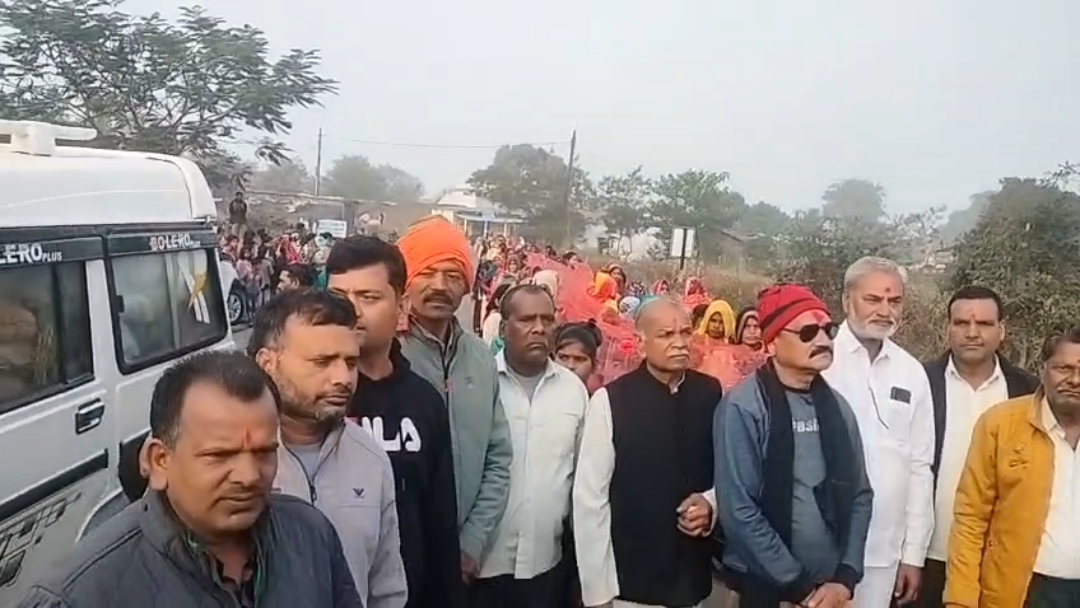सहजपुर में श्रद्धा का सैलाब, देसी नृत्य एवं प्रसाद के साथ चुनरी यात्रा का हुआ जोरदार स्वागत