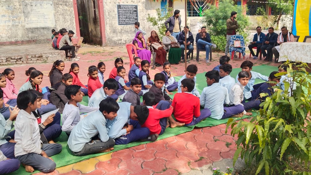 केसली में बिखरे आनंद के रंग: पारंपरिक खेलों और सांस्कृतिक प्रस्तुतियों से महकीं ग्राम पंचायतें