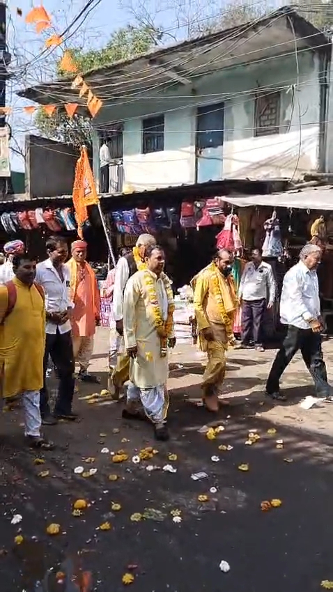 महाशिवरात्रि के अवसर पर भव्य कलश यात्रा