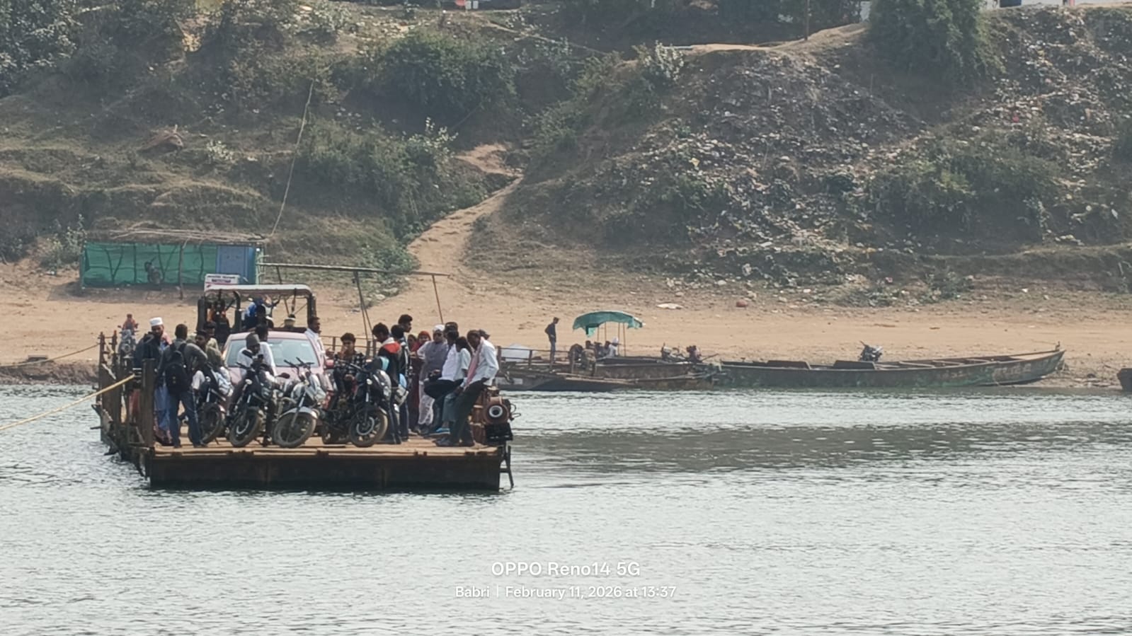 सीहोर के रेहटी तहसील के बाबरी घाट पर सुरक्षा नियमों की अनदेखी
