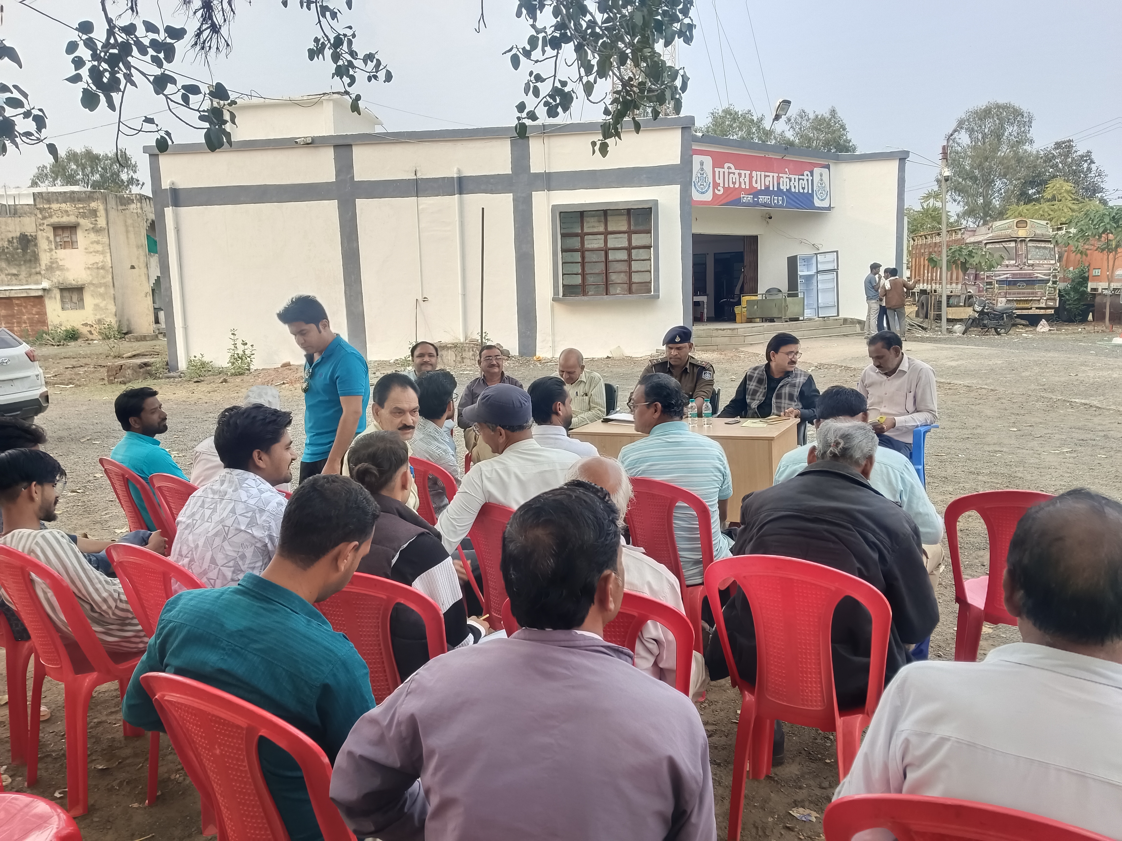 केसली: महाशिवरात्रि को लेकर थाना परिसर में शांति समिति की बैठक संपन्न, आपसी सौहार्द के साथ त्योहार मनाने की अपील