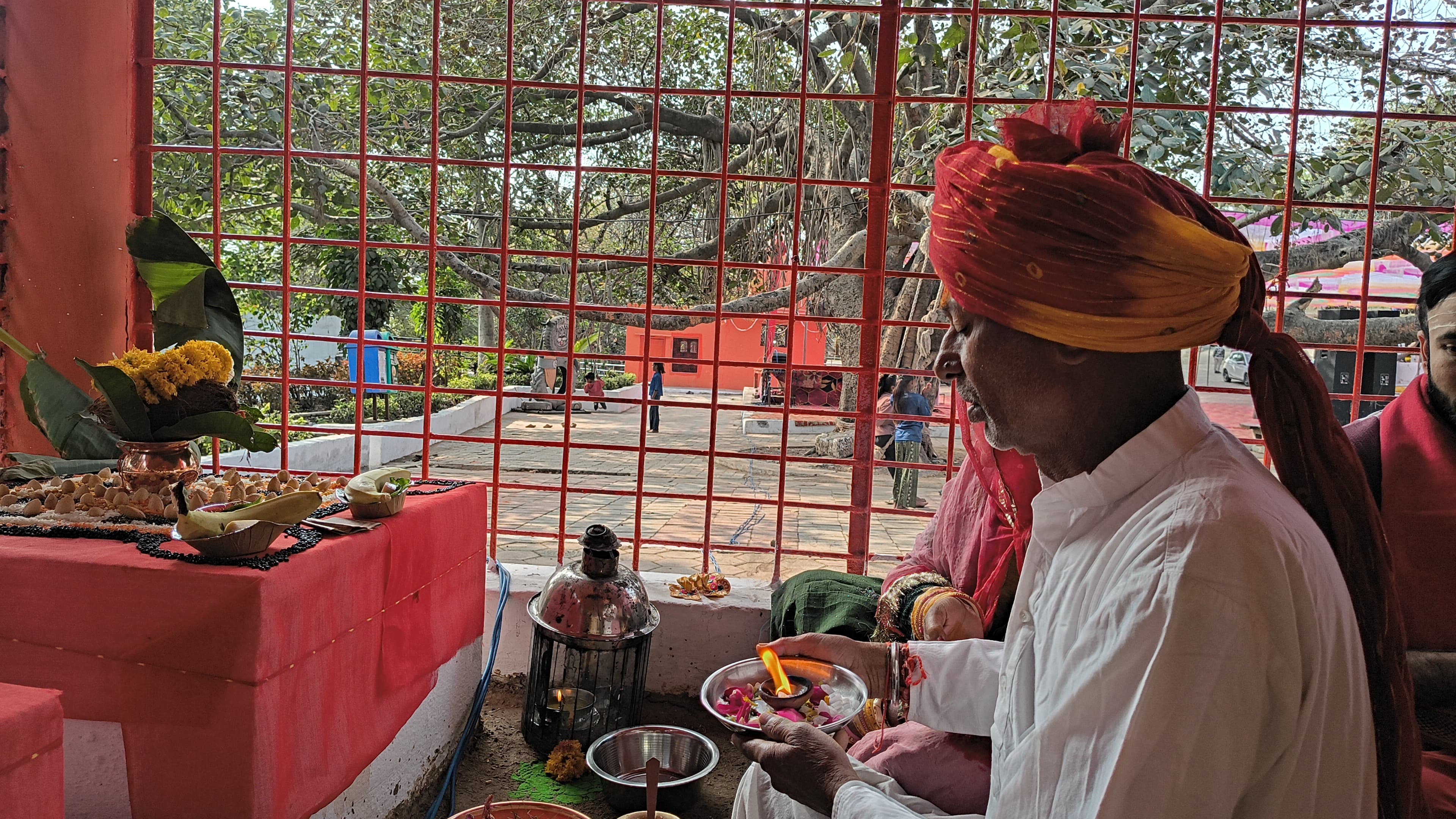 बोकनेश्वर महादेव मंदिर शिवरात्रि पर तैयारियां पूरी एक लाख श्रद्धालु दर्शन के लिए पांडव कालीन भव्य मंदिर की मान्यता