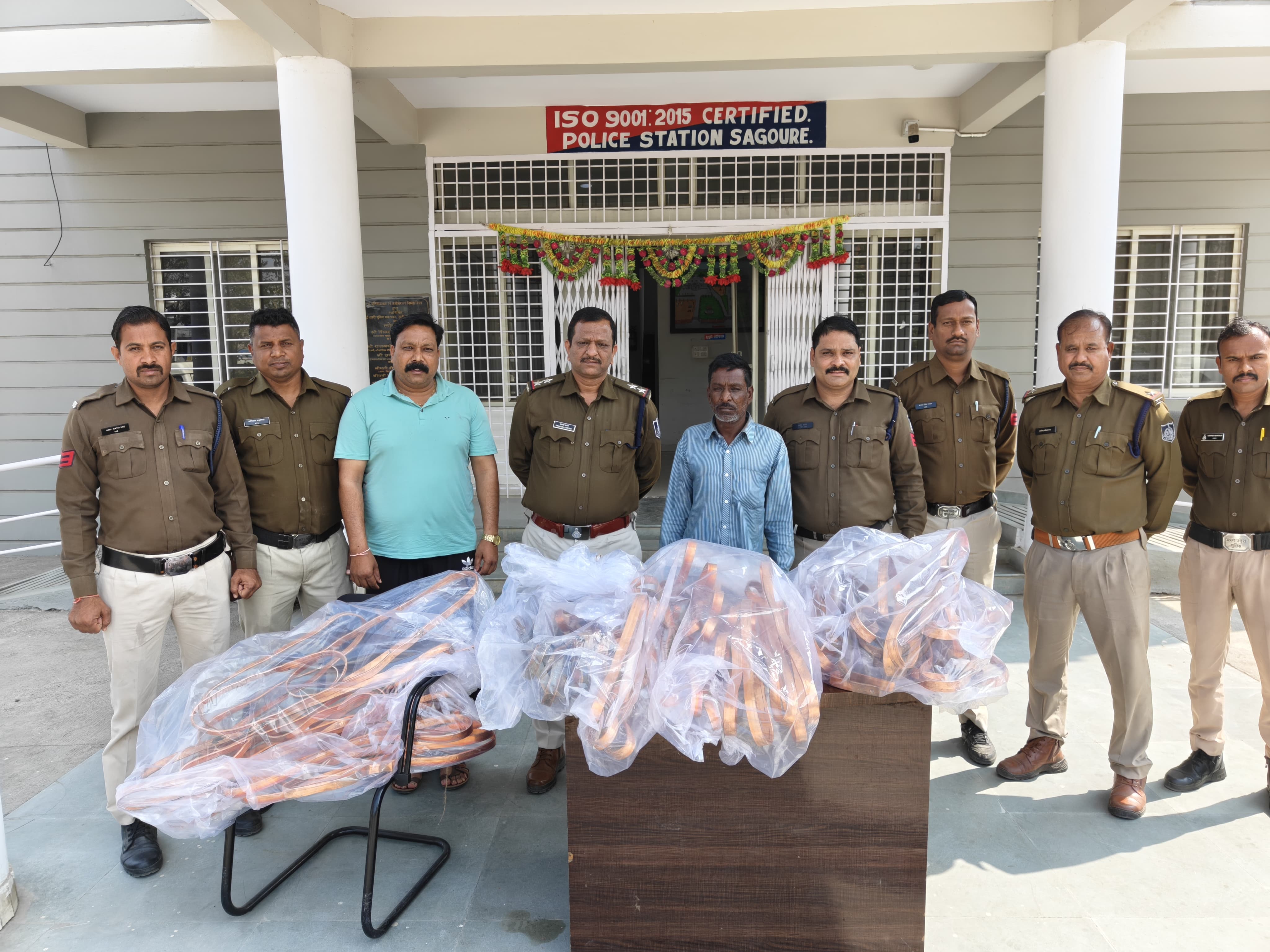 सागौर पुलिस ने तांबे के छड़ चोरी मामले में आरोपी को गिरफ्तार कर बड़ी सफलता हासिल की और ढाई लाख की राशि बरामद की