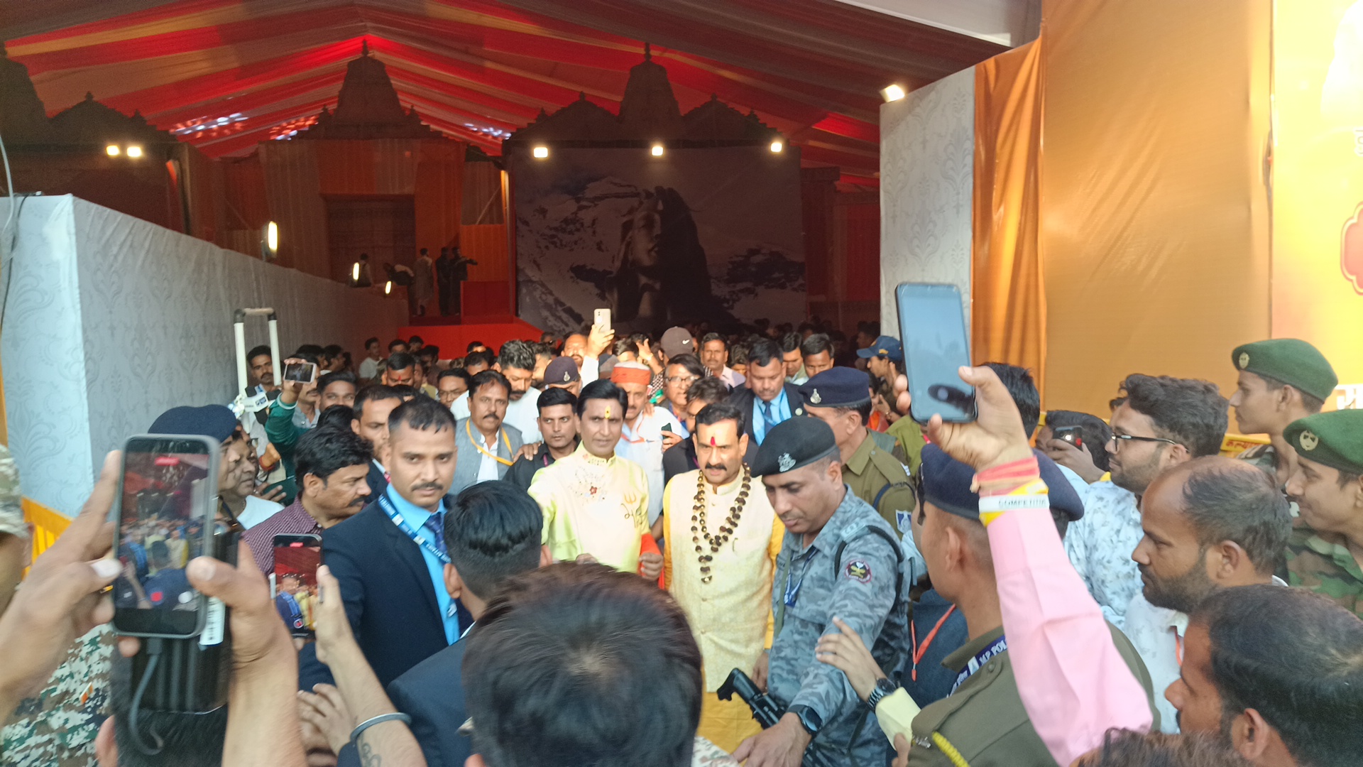 नवग्रह शक्ति पीठ प्राण प्रतिष्ठा महोत्सव: रामकथा के माध्यम से लोकनीति का संदेश