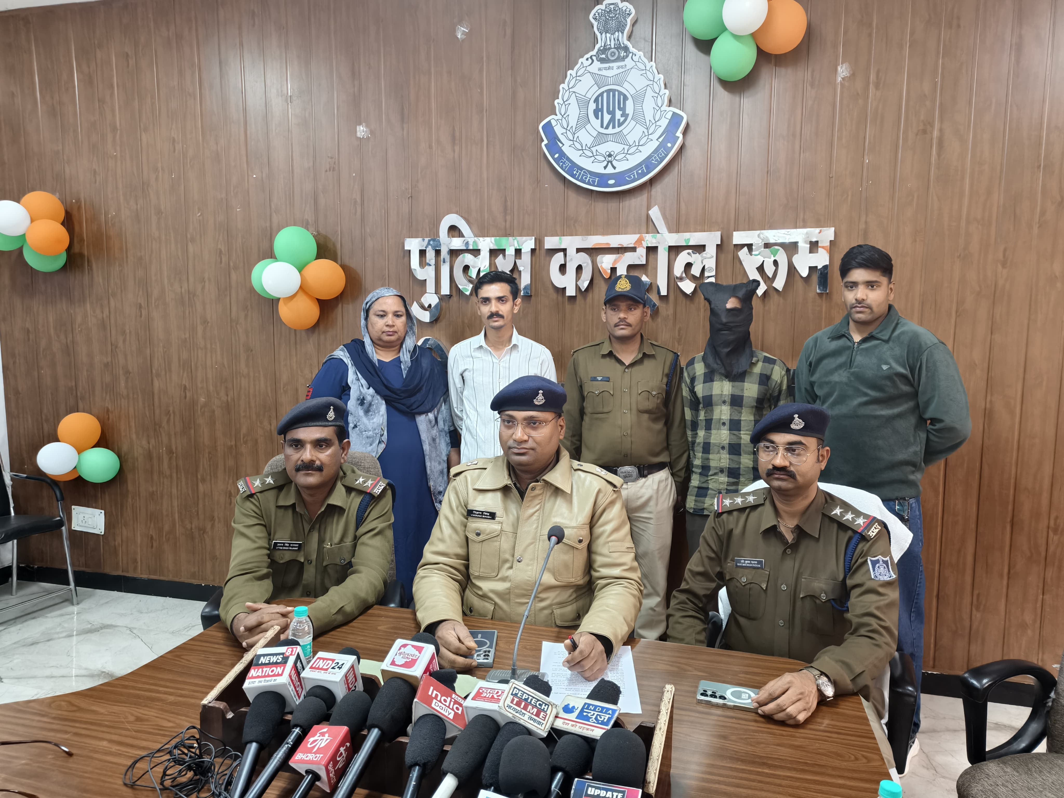 प्रेमप्रसंग में बाधा बन रहे पति को पत्नी और प्रेमी ने उतारा मौत के घाट