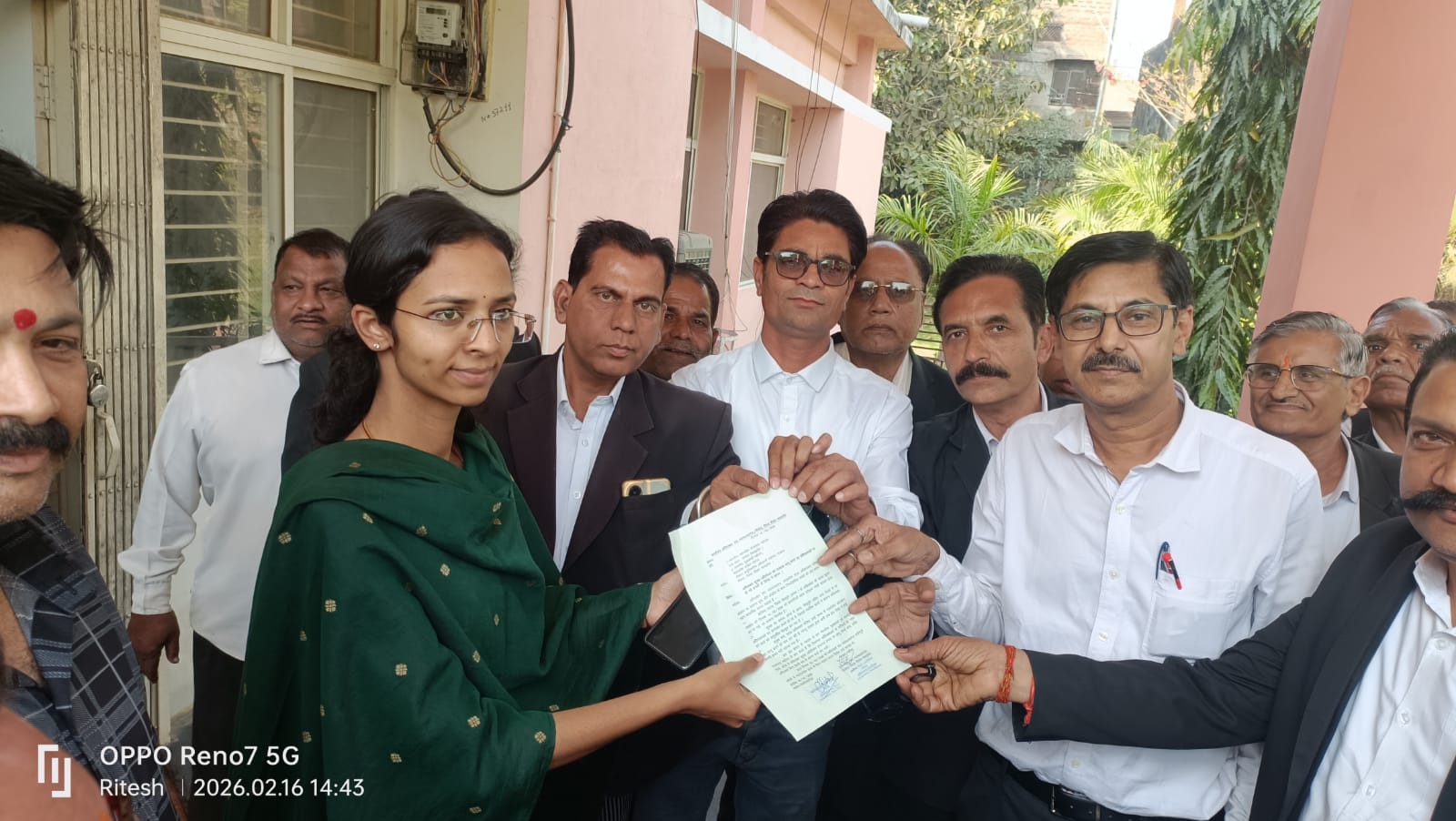 अधिवक्ता सुरक्षा कानून लागू करने की मांग को लेकर अधिवक्ता संघ ने ज्ञापन सोपा 
