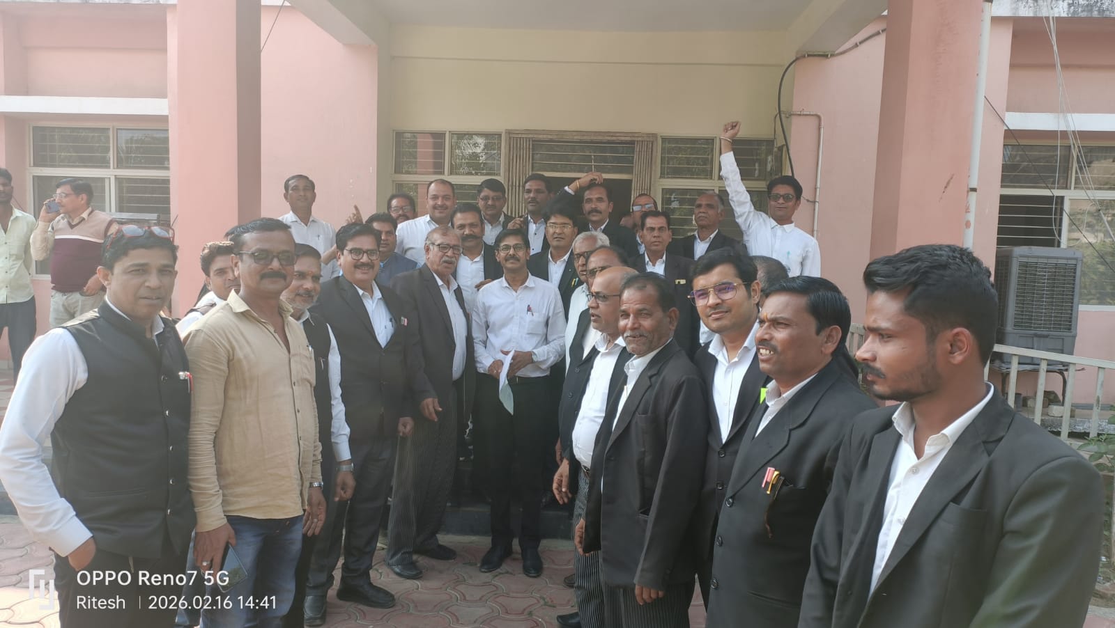 अधिवक्ता सुरक्षा कानून लागू करने की मांग को लेकर अधिवक्ता संघ ने ज्ञापन सोपा 