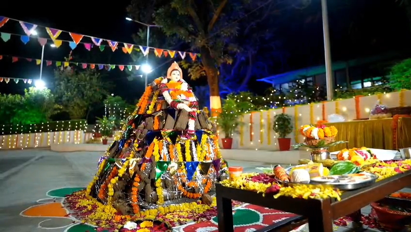 भोपाल में मुख्यमंत्री निवास पर मुख्यमंत्री ने परिवार संग होलिका उत्सव मनाया 