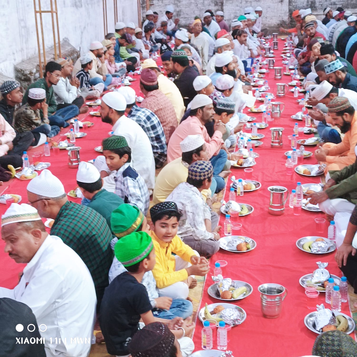 सिलसिला ए आलिया नियाज़ीया का भव्य रोज़ा इफ्तार आयोजन