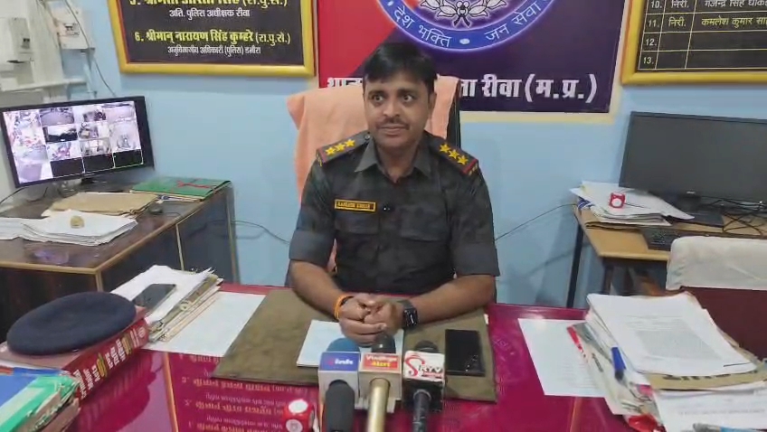 चलती बस से गिरकर अधेड़ की दर्दनाक मौत: परिवार ने चालक-परिचालक पर लगाए गंभीर आरोप