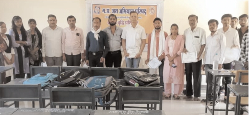 केसली: ग्राम विकास प्रस्फुटन समितियों का त्रैमासिक प्रशिक्षण संपन्न, जल संरक्षण की बारीकियों से रूबरू हुए छात्र