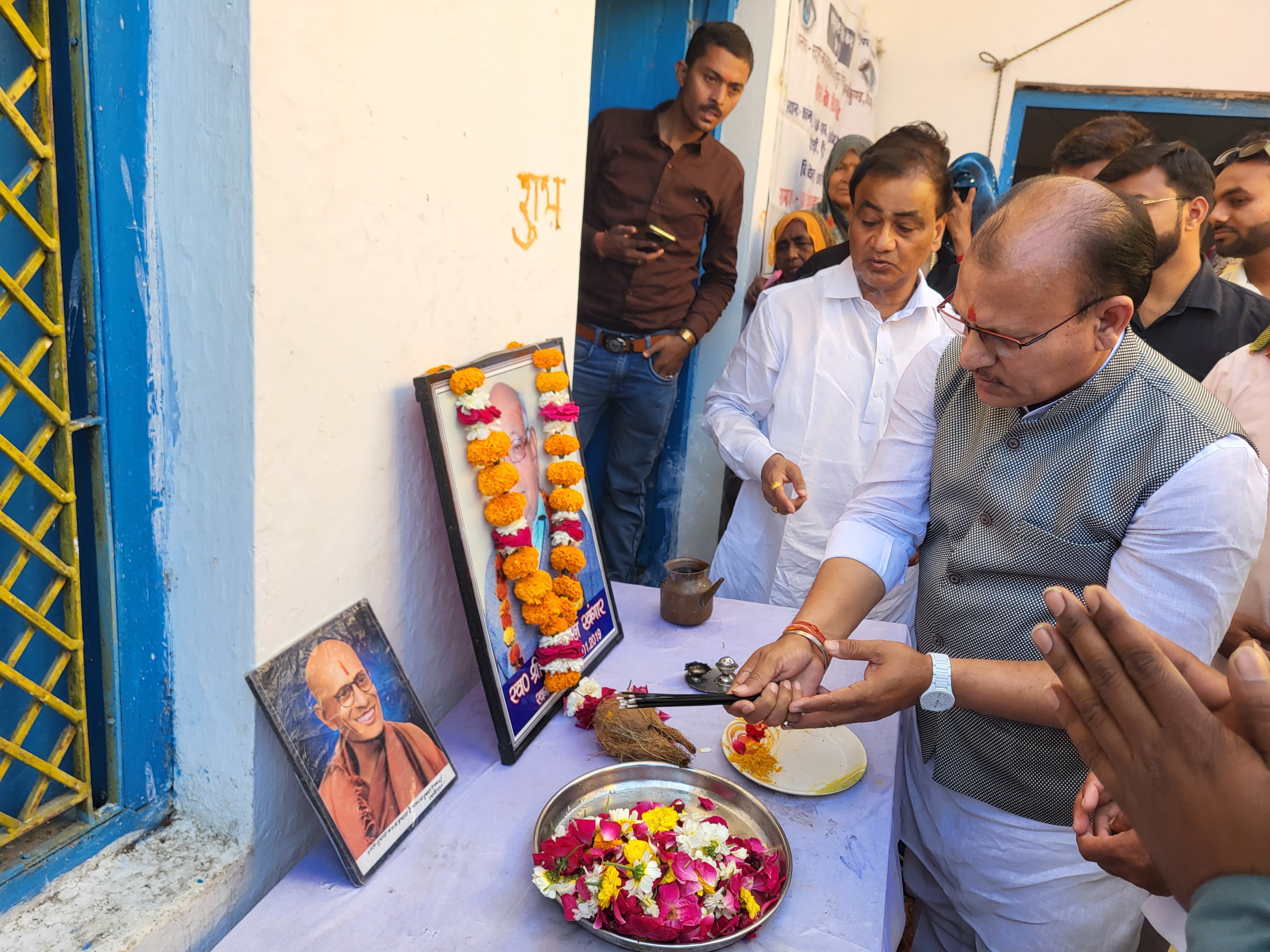 निवाड़ी के चुरारा में निशुल्क नेत्र जांच शिविर आयोजित