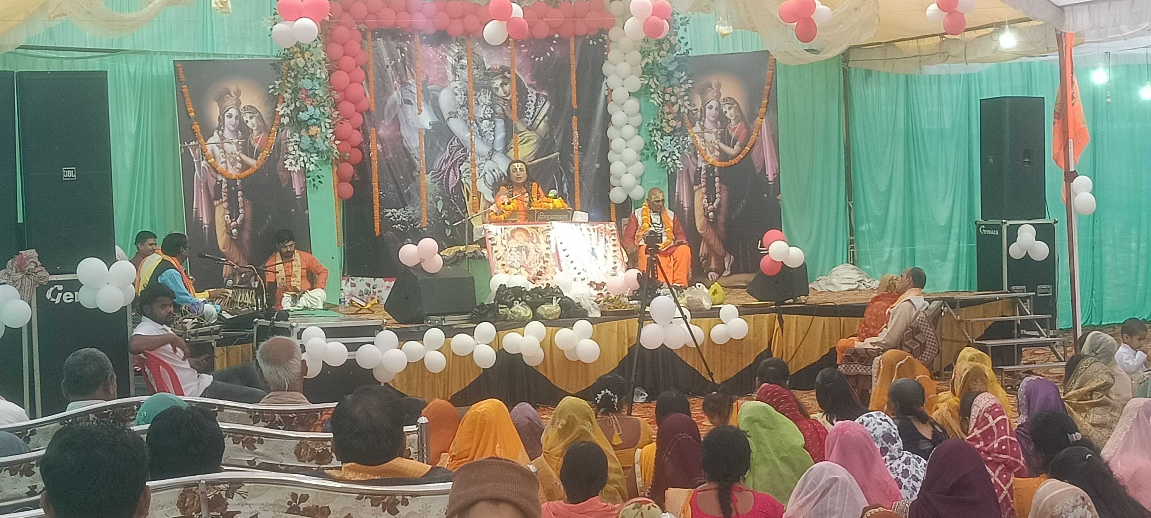सनातन धर्म की स्थापना के लिए होता है भगवान का अवतार