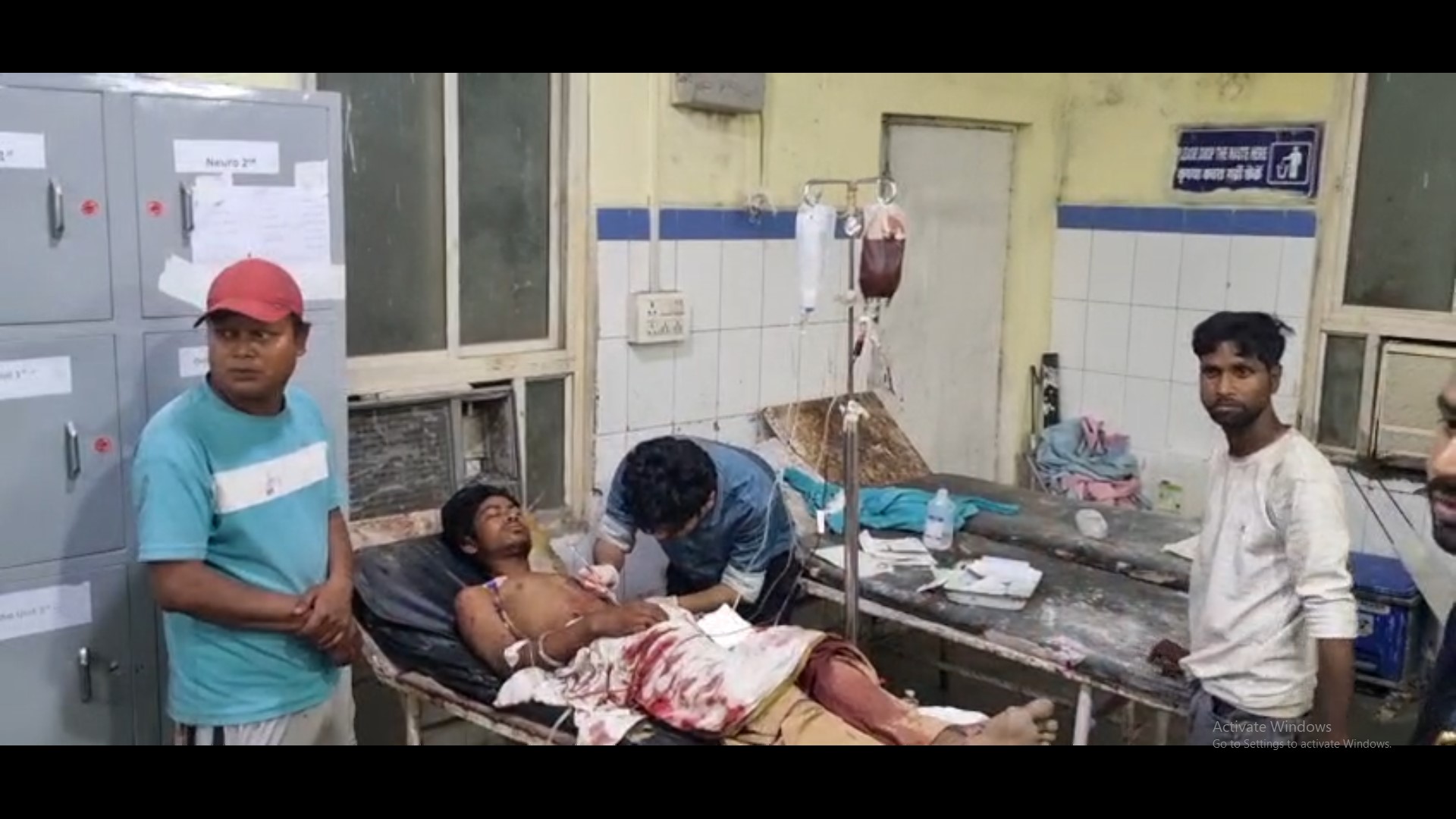 रुपए नहीं दिए तो चाकू से हमला! ग्वालियर में फल विक्रेता पर खूनी वार—इलाके में दहशत”