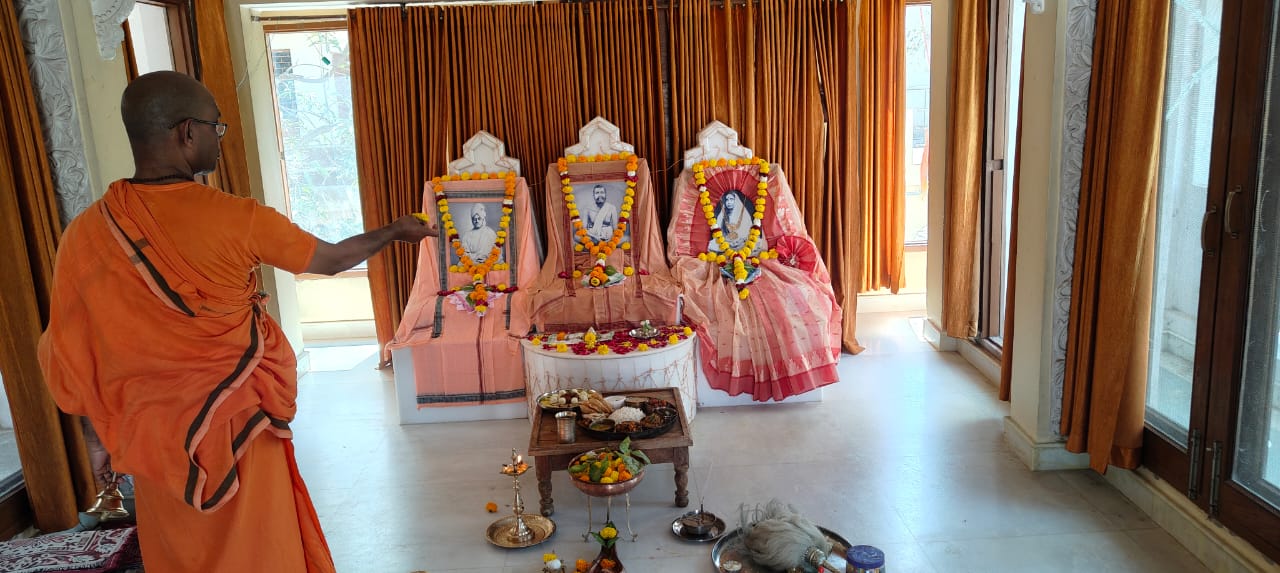 ओंकारेश्वर में श्रीरामकृष्ण तपोवन साधना कुटीर में श्रद्धापूर्वक मनाई गई स्वामी आदित्यानंद पुरी महाराज की पुण्यतिथि, संतो ने युवा पीढ़ी को दि