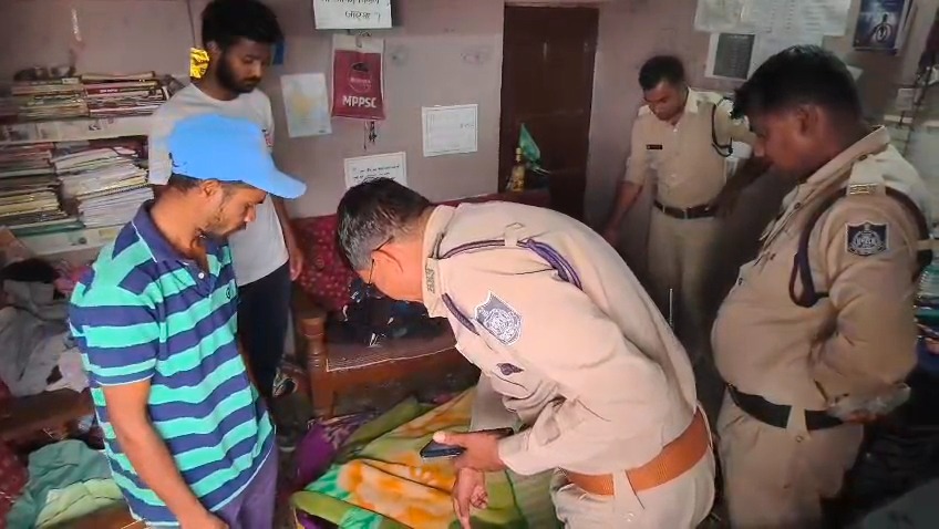 रतलाम युवक की आत्महत्या प्रतियोगी परीक्षा चिंता