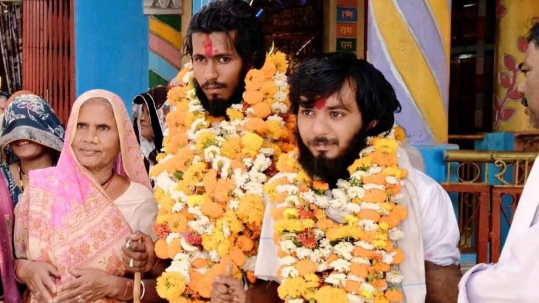 धर्म और संकल्प की विजय: गौरझामर के दो सगे भाइयों ने 5 माह में पूर्ण की 3000 KM की कठिन नर्मदा परिक्रमा