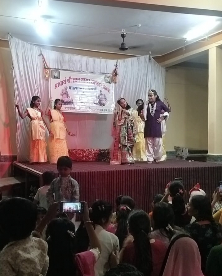 केसली में गूंजा 'त्रिशला नंदन वीर की जय', धूमधाम से मनाया गया भगवान महावीर का जन्म कल्याणक