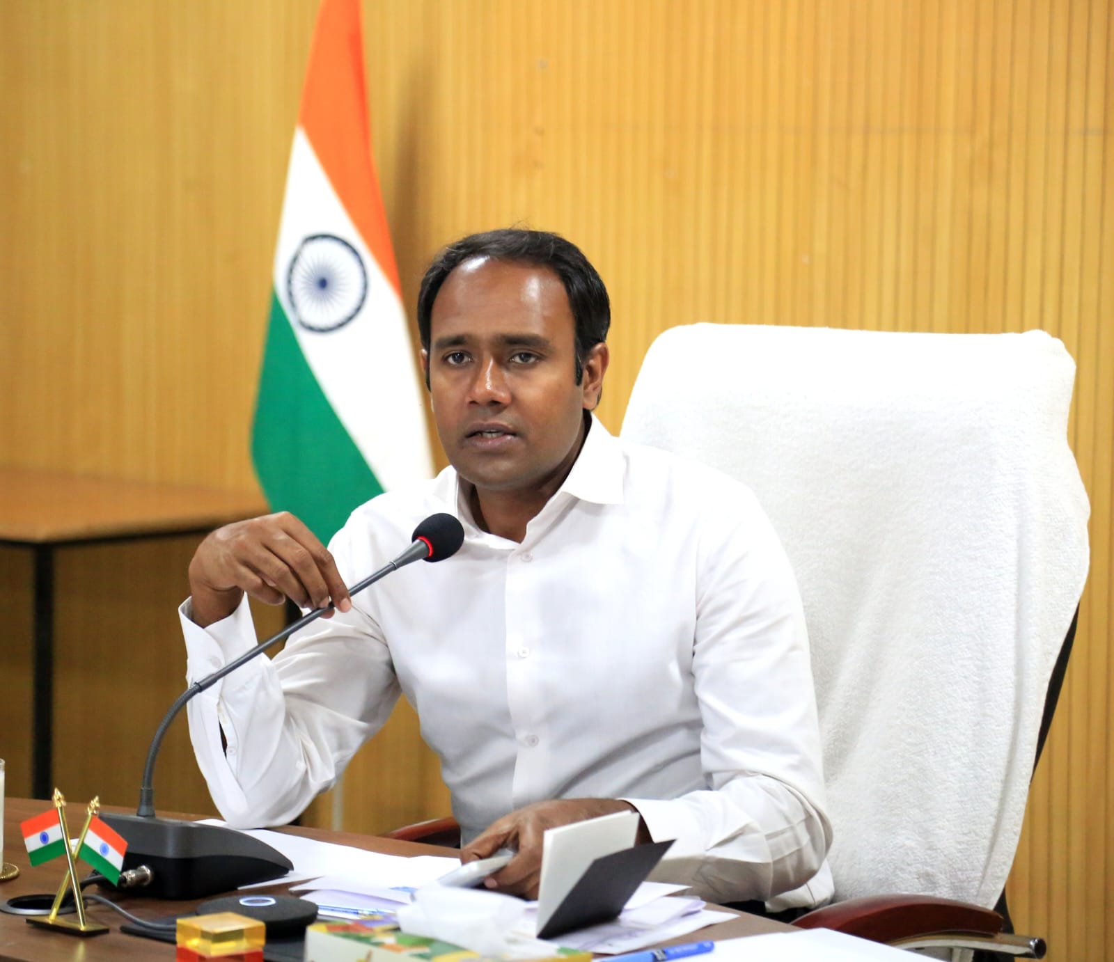 *नरवाई जलाने पर प्रशासन की सख्ती, एफआईआर दर्ज*  *कलेक्टर के निर्देश पर हो रही प्रभावी कार्यवाही*  