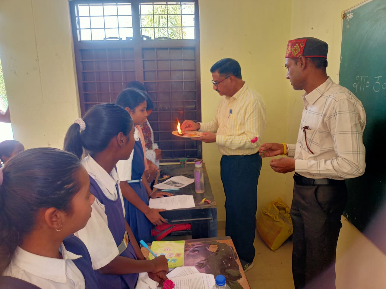 लक्ष्य बनाकर मेहनत करो: तोमर