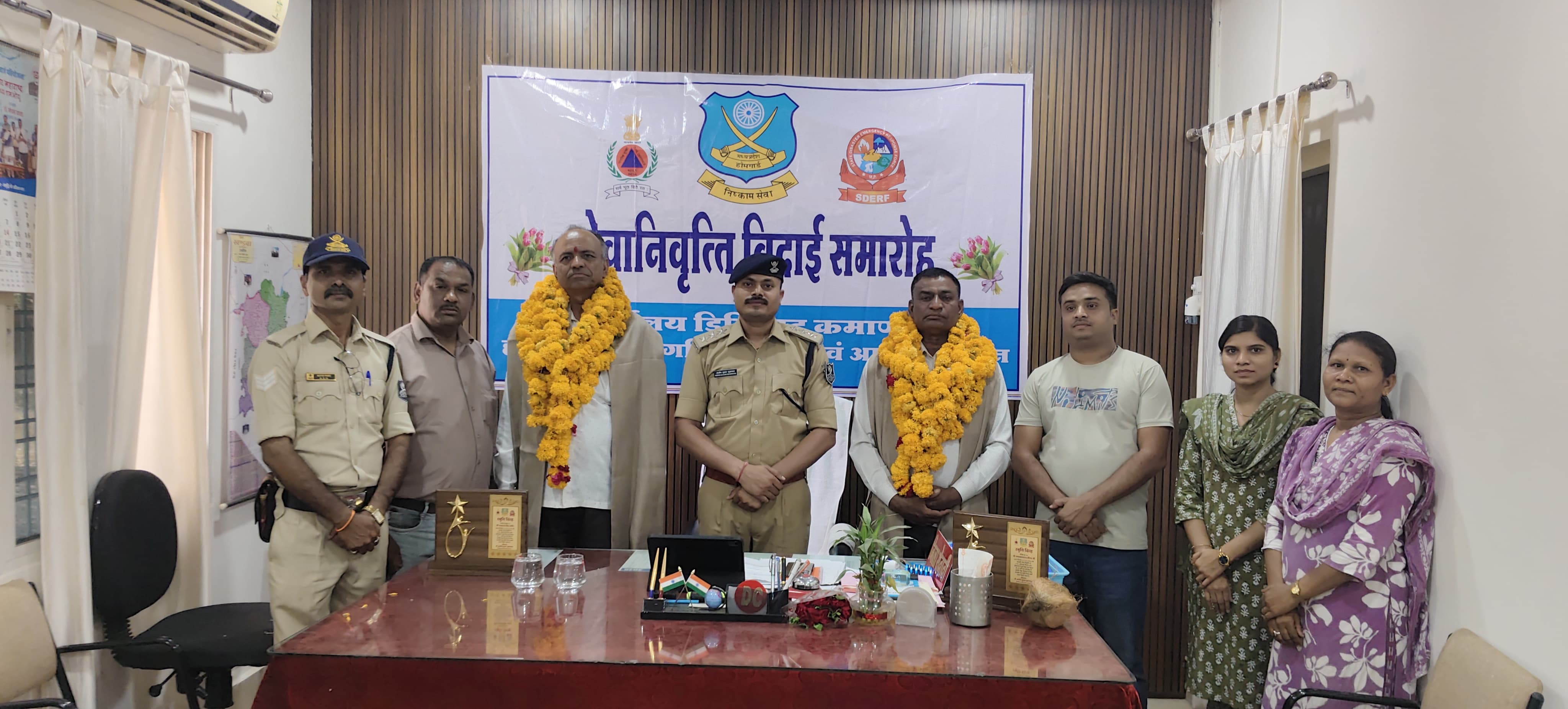 38 वर्षों की उत्कृष्ट सेवा के बाद लांस नायक गजराज सिंह एवं सैनिक सत्यनारायण मीना का भव्य सेवानिवृत्त सम्मान समारोह आयोजित