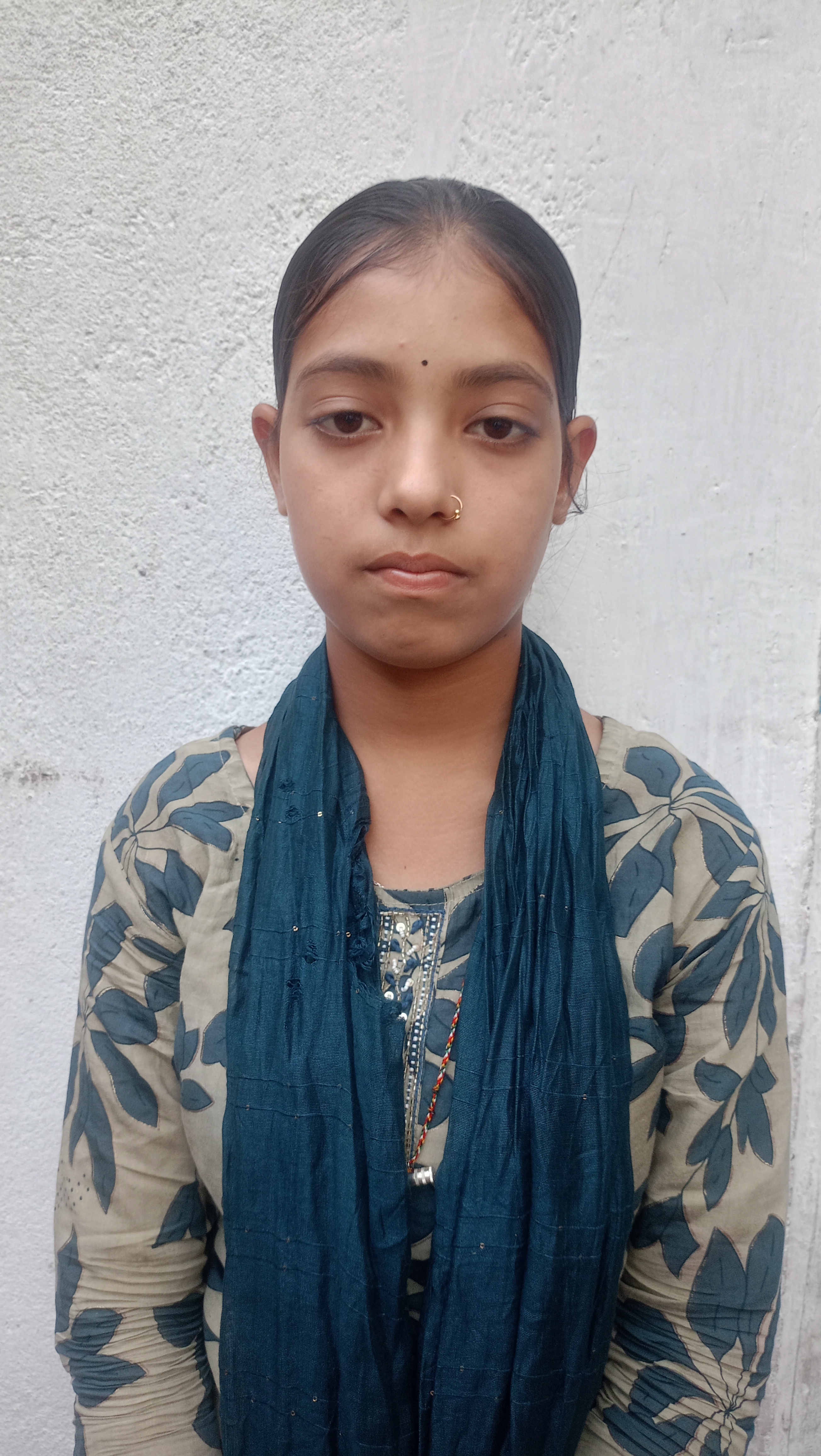 ओंकारेश्वर की आदिवासी छात्रा हर्षिता ने एमपी बोर्ड 10वीं में किया टॉप, 90% अंकों के साथ बढ़ाया नगर का मान