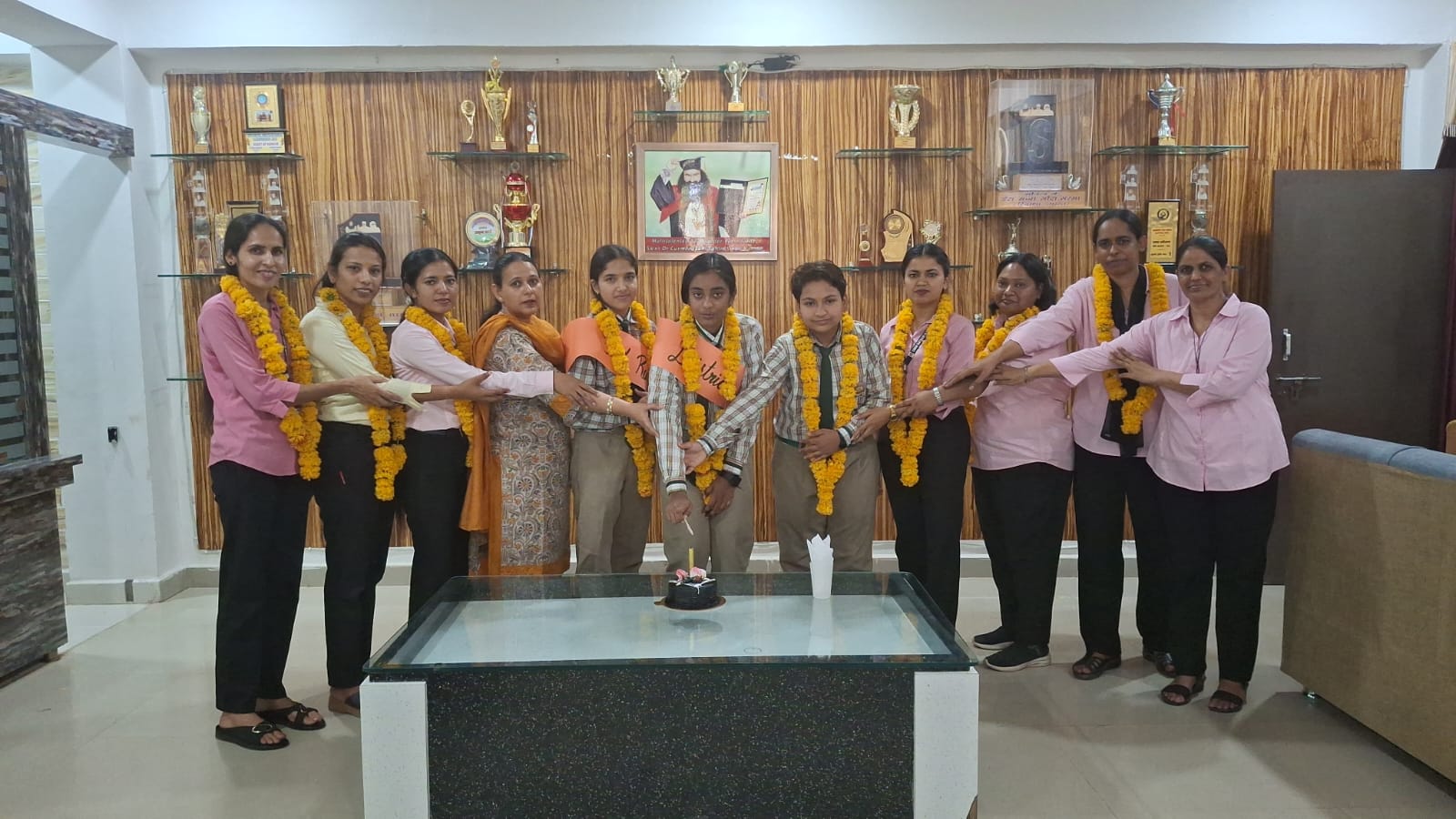 एम.एस.जी. हाई टेक गुरुकुल गर्ल्स स्कूल का उत्कृष्ट परिणाम