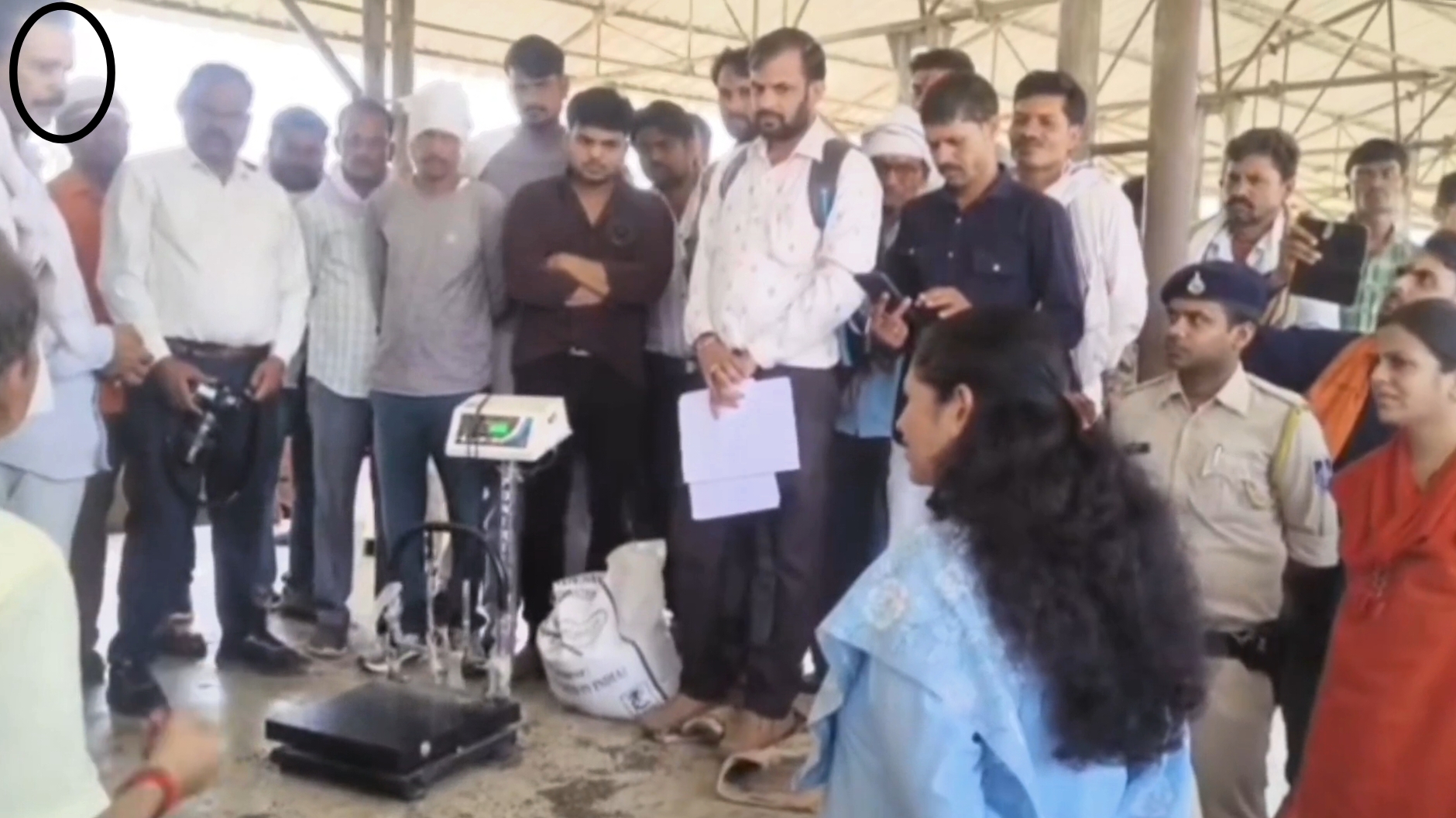 किसानों के हक पर डाका! केसली में एक उपार्जन केंद्र प्रबंधक को कलेक्टर का नोटिस