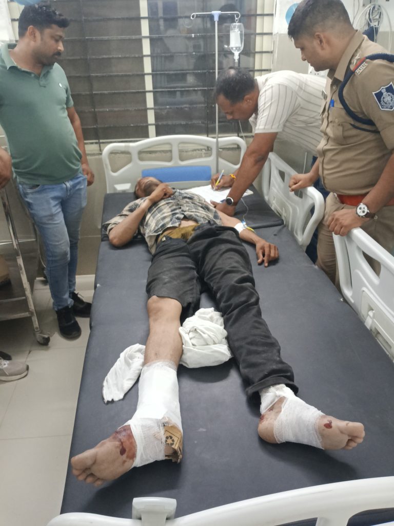 गोली मारकर हत्या करने वाला आरोपी बेटा , 35 दिन बाद गिरफ्तार । जंगलों में छिपकर  काट रहा था। फरारी