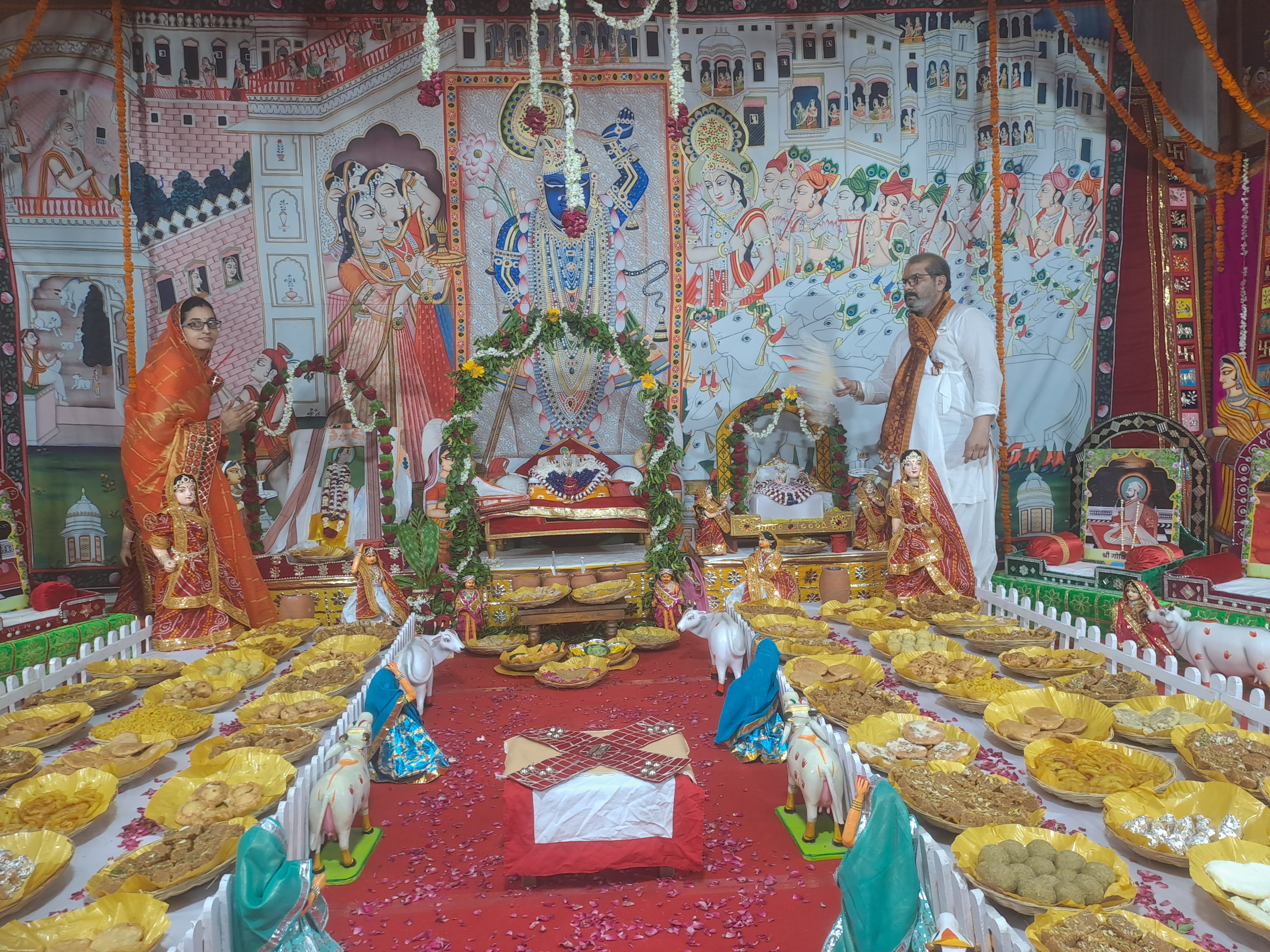 श्रीकृष्ण लीला अमृत कथा और श्रीमद भागवत श्रीवल्लभ सुख धाम मंदिर में सात दिवसीय हुआ कार्यक्रम।