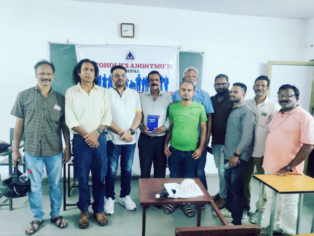 एल्कोहॉलिक्स एनोनिमस: लाखों लोगों को नशामुक्त जीवन की राह दिखाने वाला वैश्विक आंदोलन