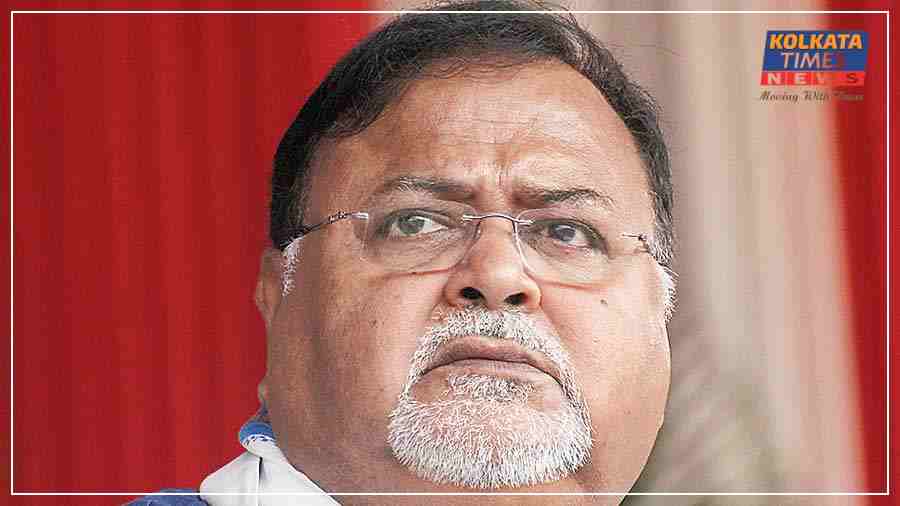 দলের আস্থা হারিয়ে ‘জনতার আদালতে’ ফেরার লড়াই—দীর্ঘ কারাবাসের পর জনবাক্স হাতে বিধায়ক পার্থ চট্টোপাধ্যায় !