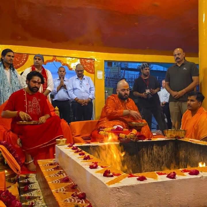अनंत अंबानी का बागेश्वर धाम में भव्य स्वागत