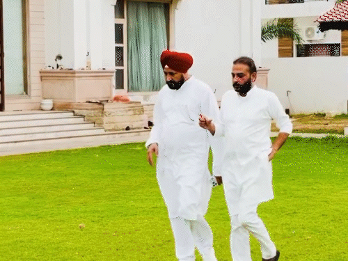 पंजाब कांग्रेस में चुनाव पूर्व संकट गहराया चन्नी नेताओं से मिले वड़िंग प्रमुख रहेंगे बघेल का बयान पार्टी में हलचल