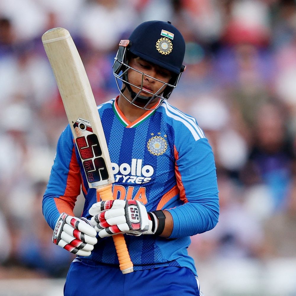 भारत बनाम इंग्लैंड मैच में भारत को मिली हार बल्लेबाजी में नाकामी और सूर्यवंशी के प्रदर्शन पर सवाल उठे इंग्लैंड विजयी