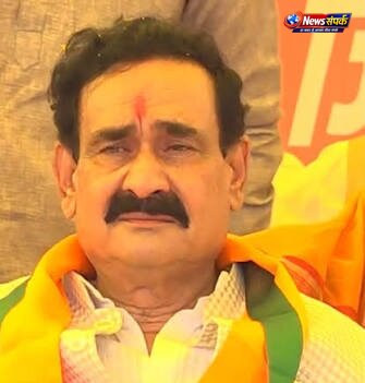 दतिया उपचुनाव: बीजेपी की सभा में नरोत्तम के आंसू छलके, तिवारी ने दाखिल किया नामांकन