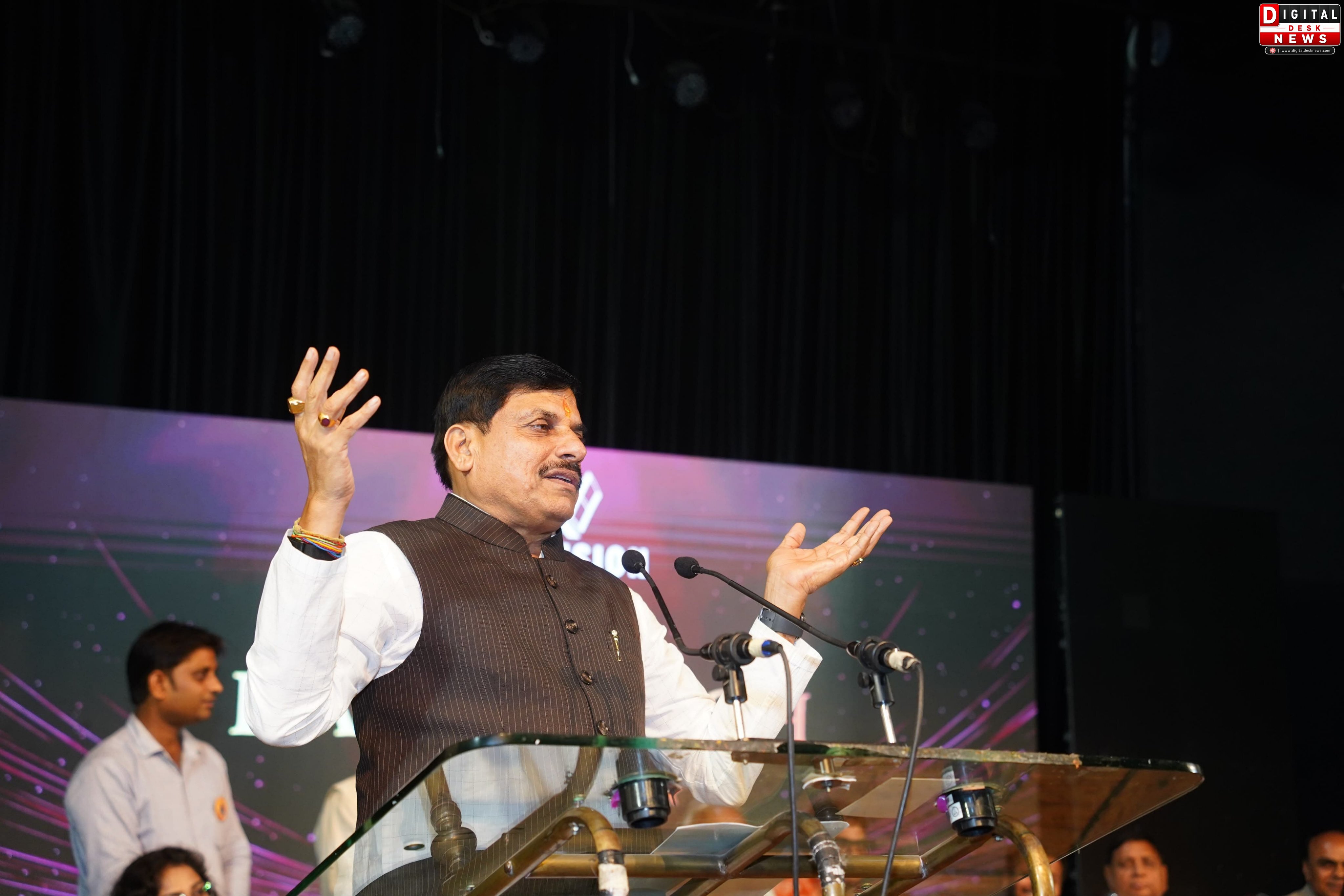 CM डॉ. मोहन यादव ने किया नीब करौरी बाबा को समर्पित विश्व रिकॉर्ड कलाकृति का शुभारंभ