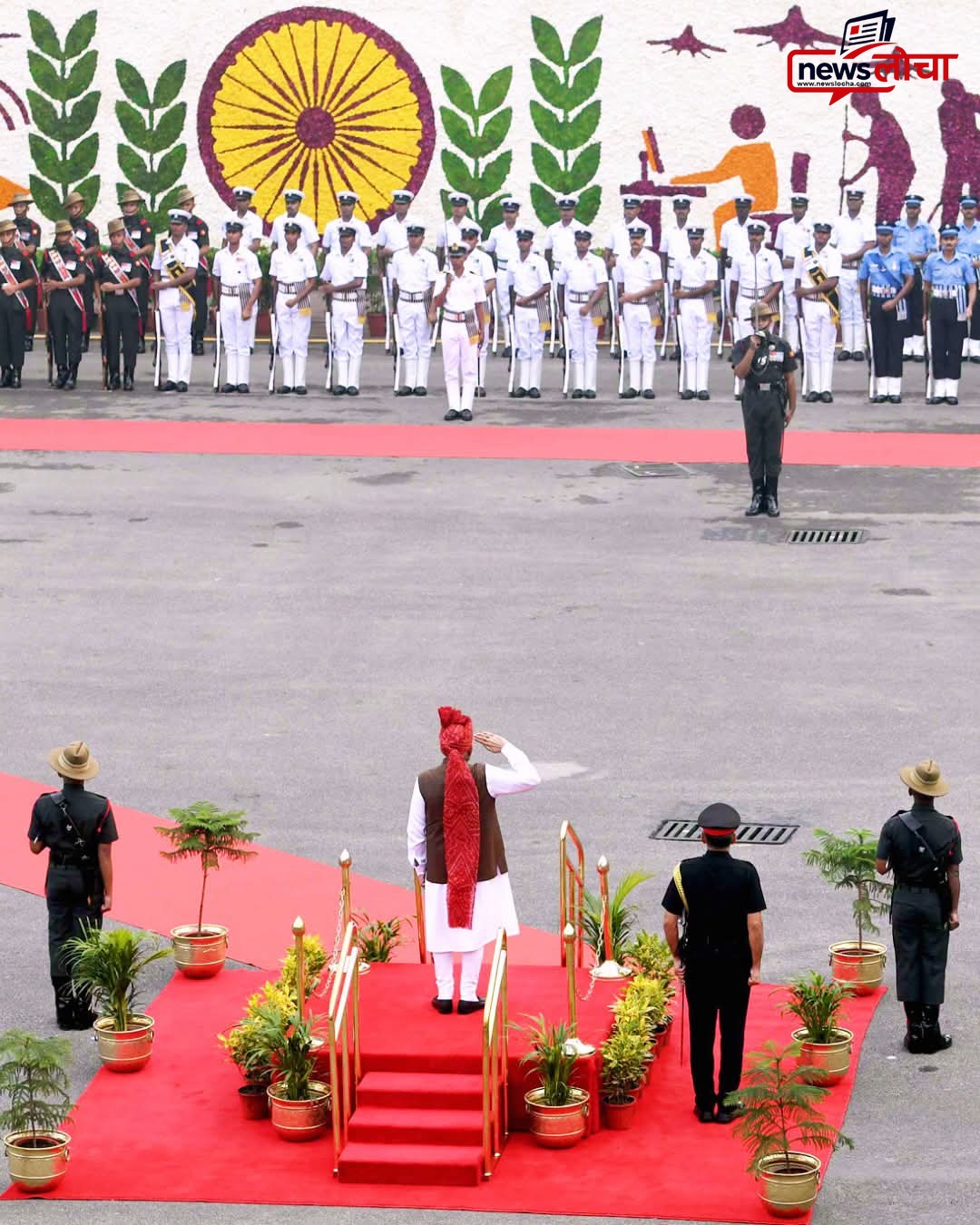 लाल किले से पीएम मोदी का संदेश: तिरंगे के साथ गूंजा ‘वंदे मातरम्’