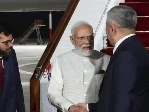 PM मोदी किर्गिस्तान में SCO समिट: पुतिन और जिनपिंग से दूसरी बार मुलाकात