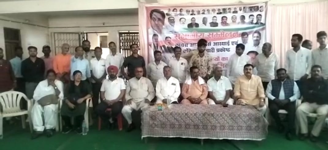 इस सरकार ने आउटसोर्स ,संविदा कर्मचारियों की स्थिति बंधुआ मजदूरी से भी ज्यादा बदतर की -वासुदेव शर्मा