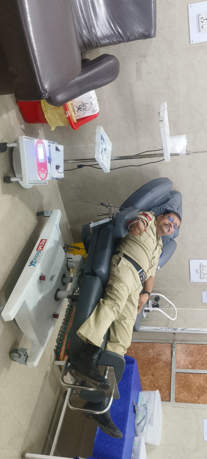 कानून की रक्षा के साथ जिंदगी की सुरक्षा: पुलिस जवान सतीश शर्मा ने पेश की मिसाल