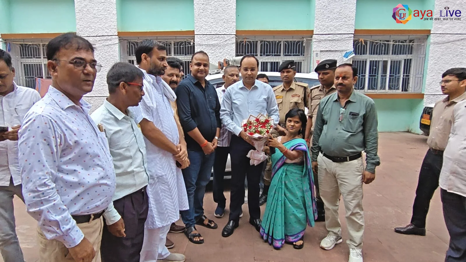 पितृपक्ष में तीर्थयात्रियों की सेवा को बढ़े हाथ, डॉ. राजेंद्र प्रसाद ट्रस्ट ने संवास सदन को दीं छह व्हील चेयर