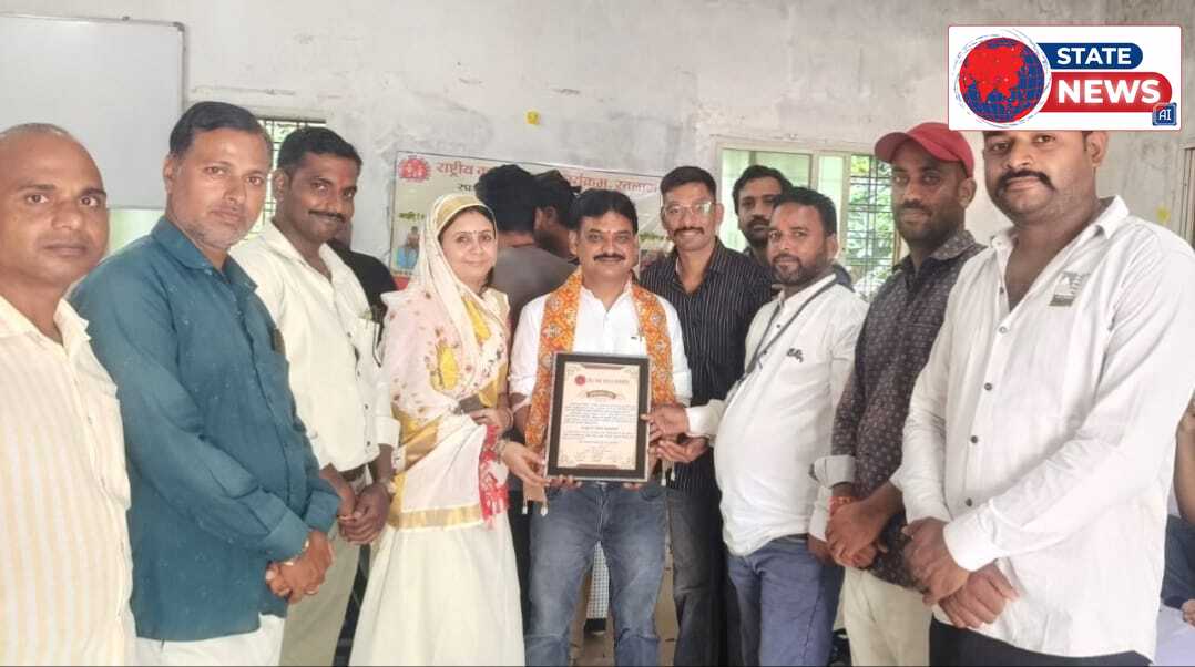 स्व. गजेंद्र सिंह निगम की पुण्यतिथि पर 40 यूनिट रक्तदान, मरीजों को फल-बिस्किट वितरित
