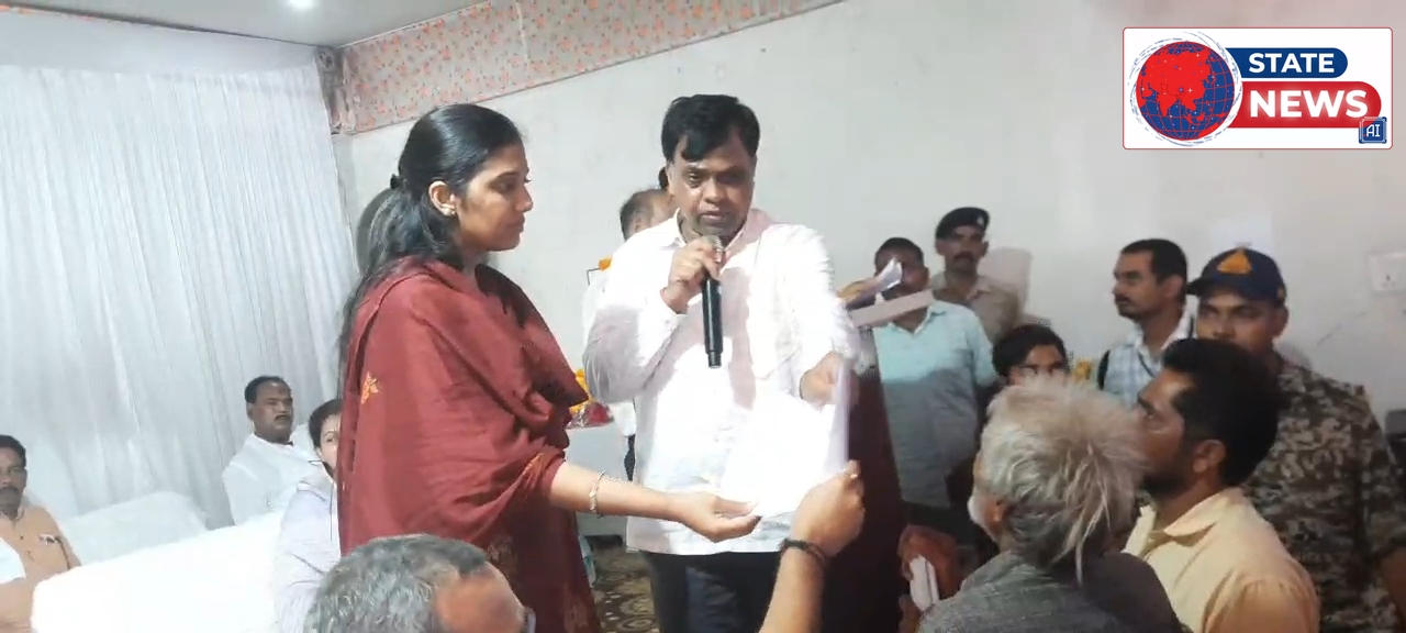184 शिकायतें लेकर पहुंची जनता, कलेक्टर ने मौके पर सुनी समस्याएं—तत्काल निराकरण वाले मामलों का हुआ समाधान