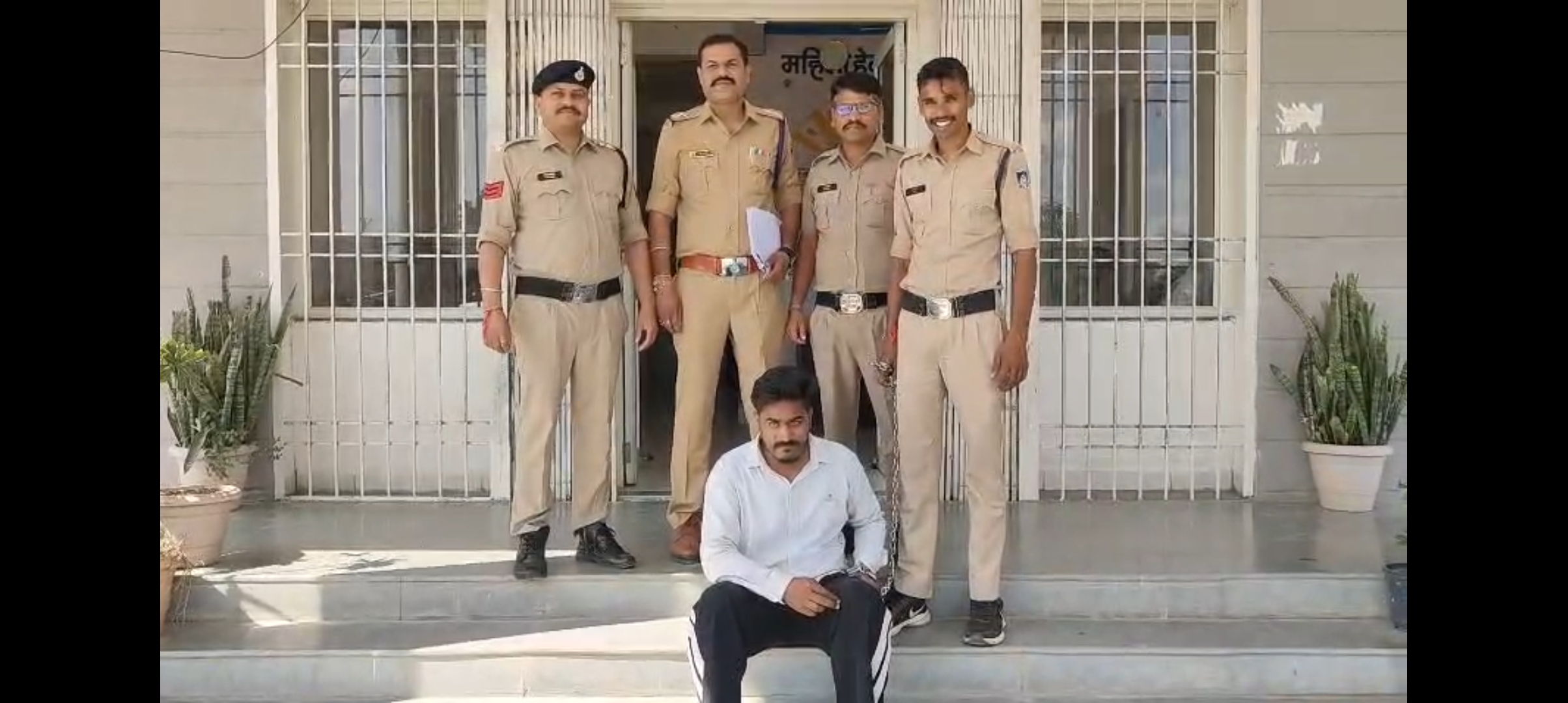 धरमपुरी धार्मिक स्थल पर की थी कुर्सियों की तोड़फोड़