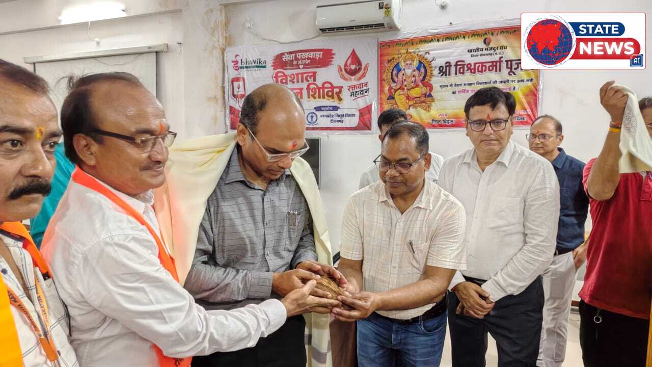 श्रम विभाग सचिव रघुराज एम राजेंद्रन का वृद्धाश्रम दौरा