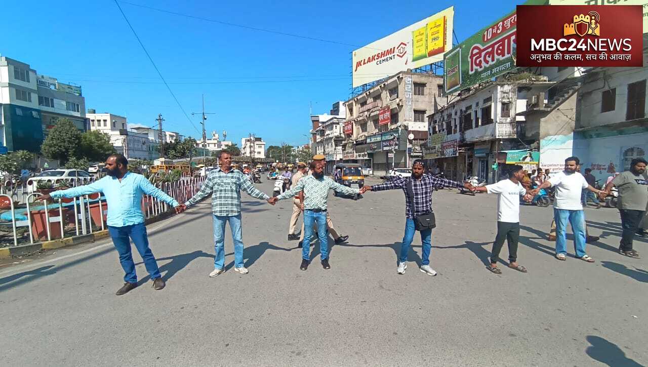 उदयपुर में बवाल हिंदू संगठन उतरे सड़कों पर
