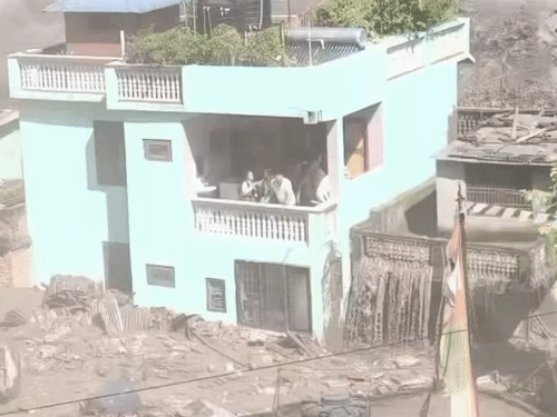 नेपाल में 40 साल पुराना 'हरा घर' बाढ़ में सुरक्षित, मजबूत नींव का कमाल